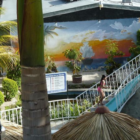 Apart Hotel Acuarious De Luis Estelí Екстериор снимка