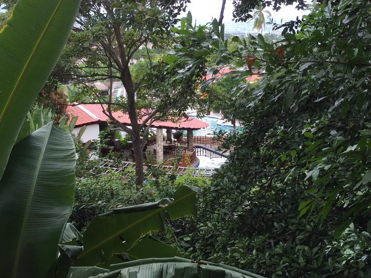 Apart Hotel Acuarious De Luis Estelí Екстериор снимка