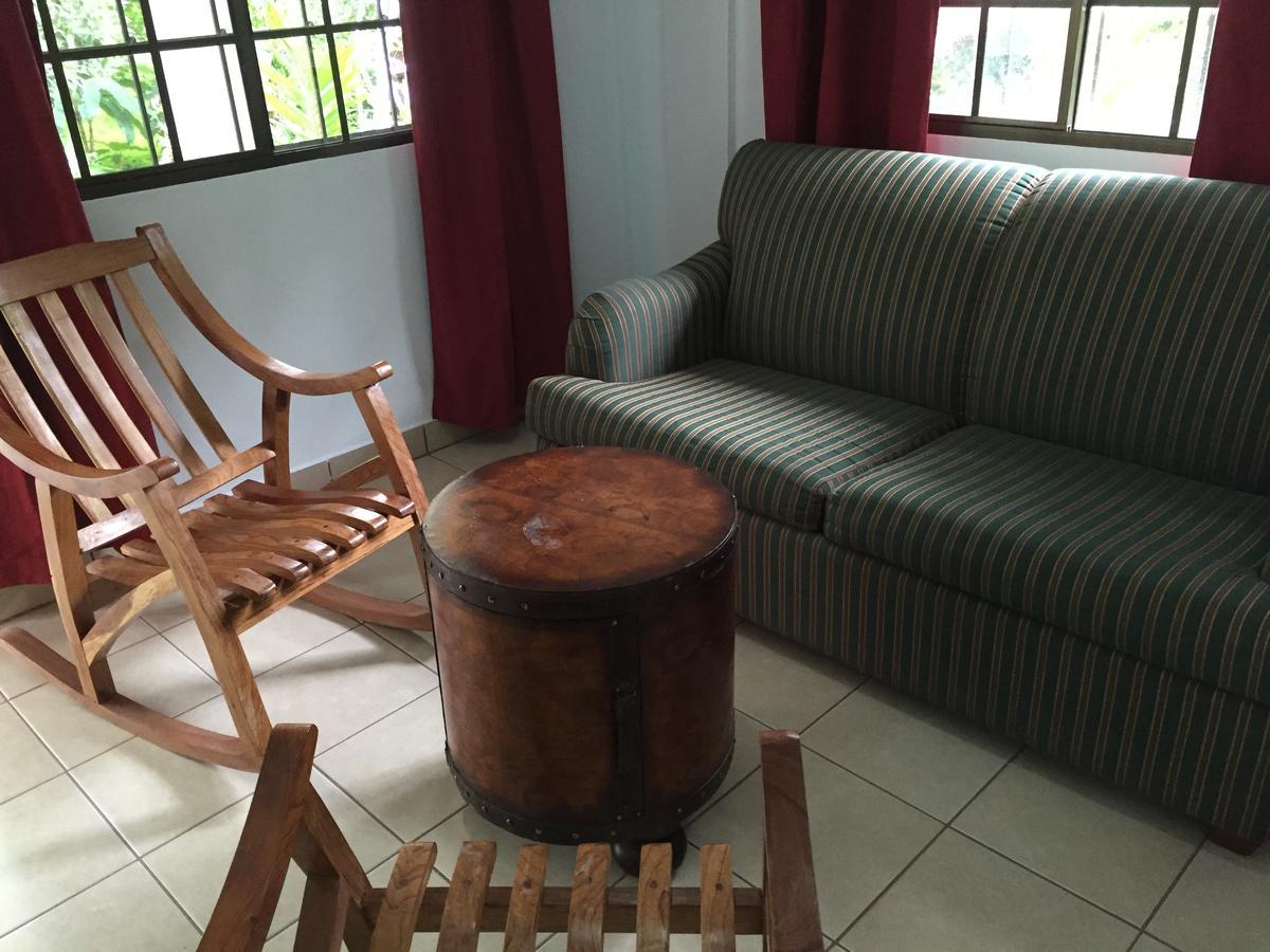Apart Hotel Acuarious De Luis Estelí Екстериор снимка