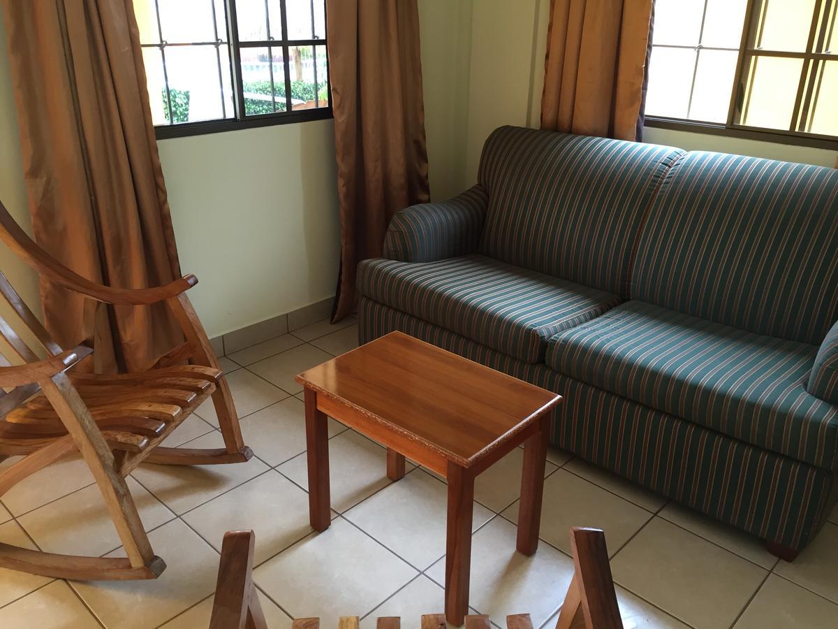 Apart Hotel Acuarious De Luis Estelí Екстериор снимка