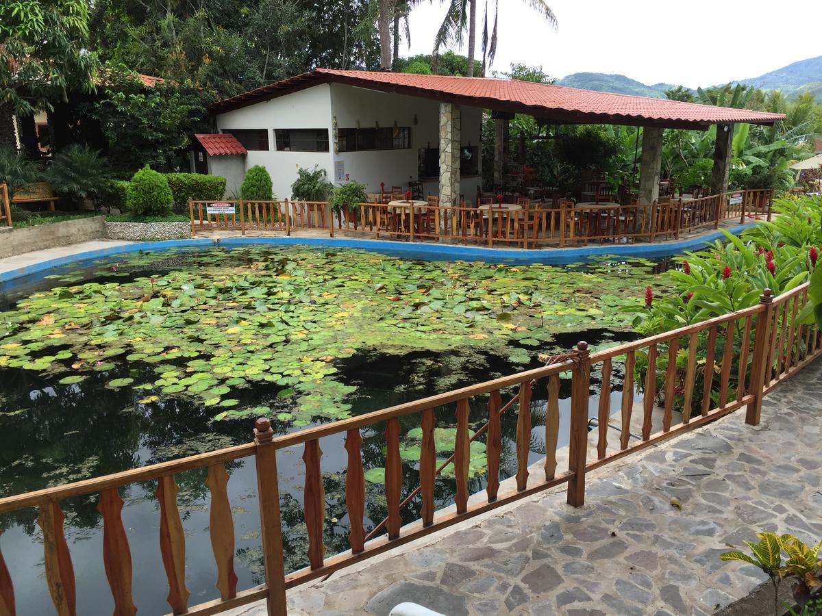 Apart Hotel Acuarious De Luis Estelí Екстериор снимка