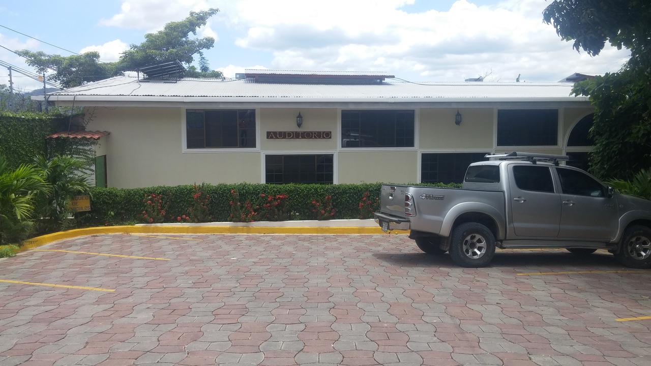 Apart Hotel Acuarious De Luis Estelí Екстериор снимка