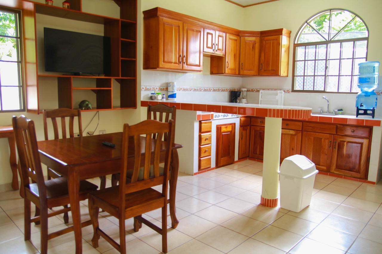 Apart Hotel Acuarious De Luis Estelí Екстериор снимка