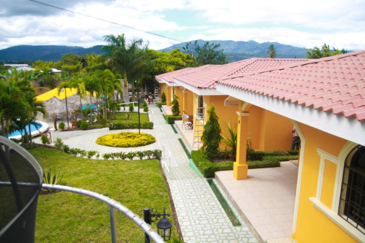 Apart Hotel Acuarious De Luis Estelí Екстериор снимка