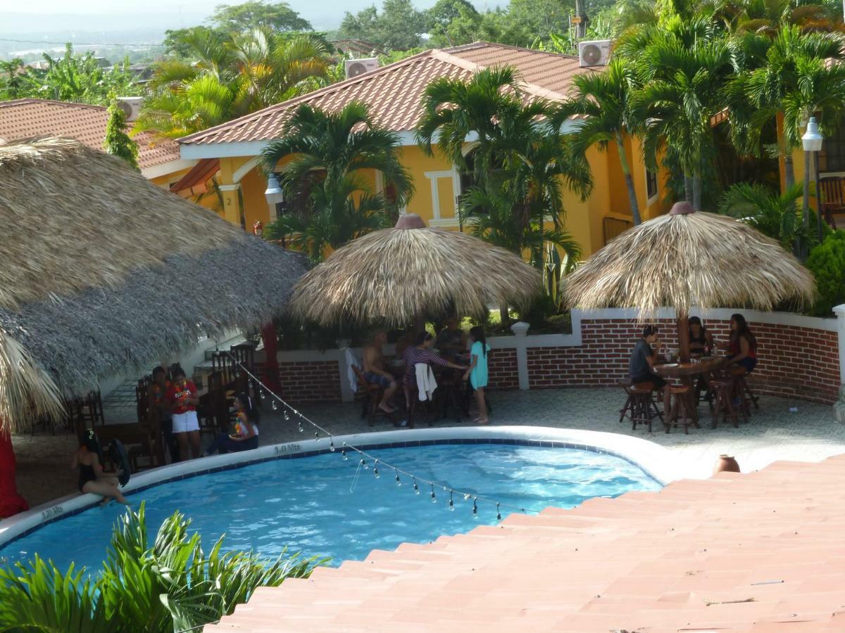 Apart Hotel Acuarious De Luis Estelí Екстериор снимка